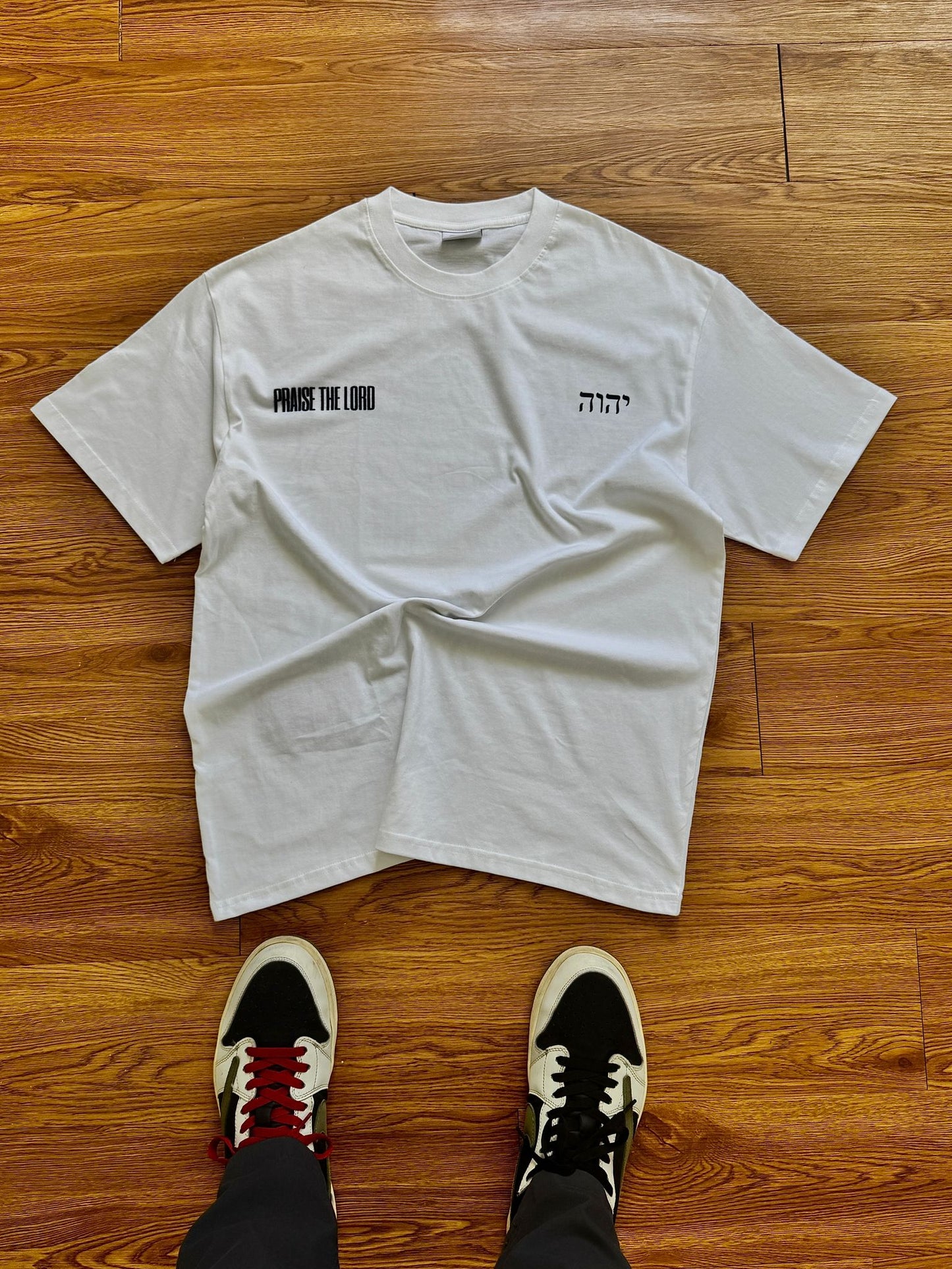 PRAISE TEE